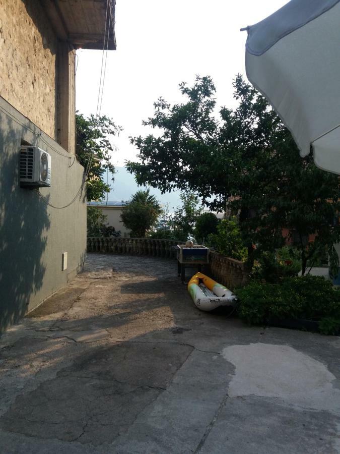 Risan Center Apartment Luaran gambar